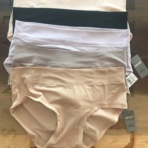 Aerie- 5 pack - undies - nylon/seamless